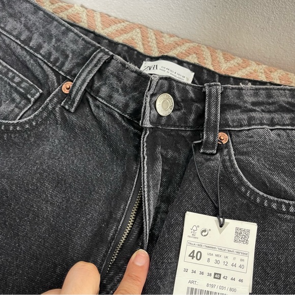ZARA Women's Black High Waist Mom Fit Jeans Size 8 Art 8197 / 031 / 800 NWT - Picture 10 of 13